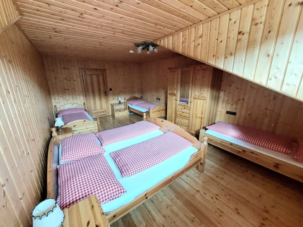 Das Zimmer für junge Gäste im Almhaus Kärnten