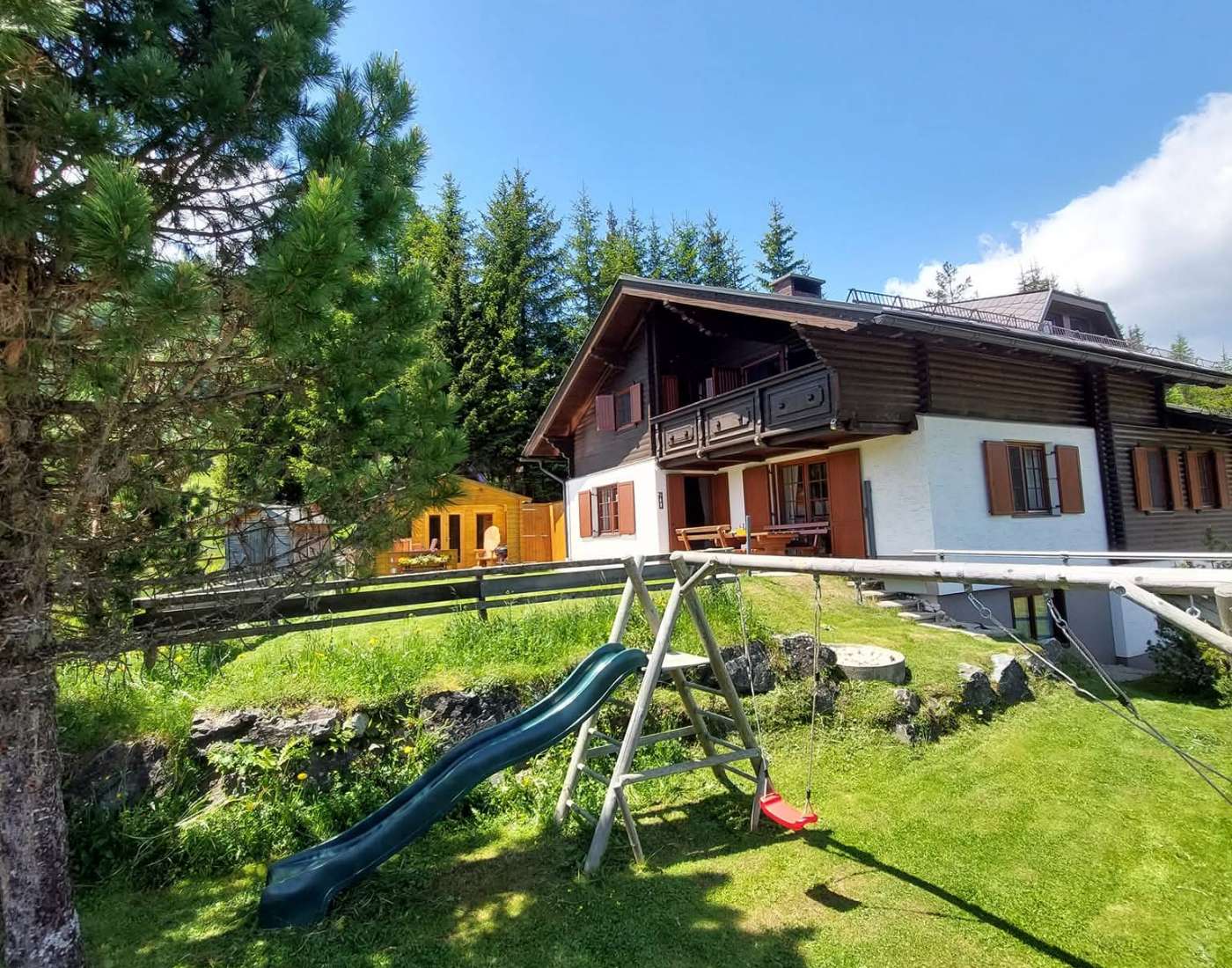 Almhuette-Mirnig-Urlaub-auf-der-Alm-in-Kaernten-Almhuette-mieten-Almhaus-mit-grossem-Garten-und-Sauna-und-Spielplatz-Home-Galerie-Foto-13