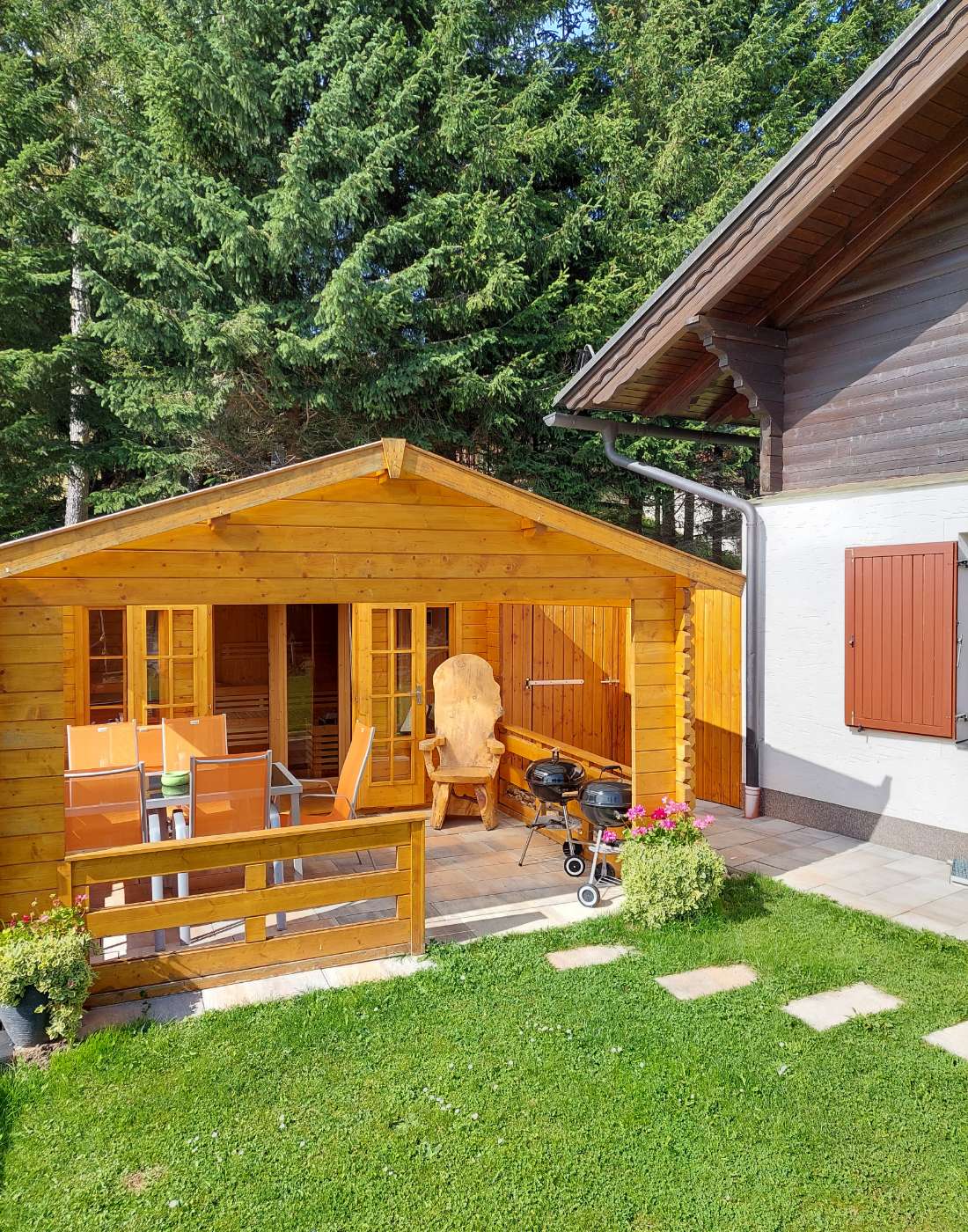 Almhuette-Mirnig-Urlaub-auf-der-Alm-in-Kaernten-Almhuette-mieten-Almhaus-mit-grossem-Garten-und-Sauna-und-Spielplatz-Home-Galerie-Foto-7